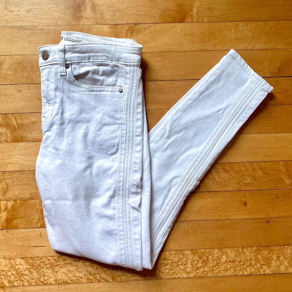Gap White Legging Jean